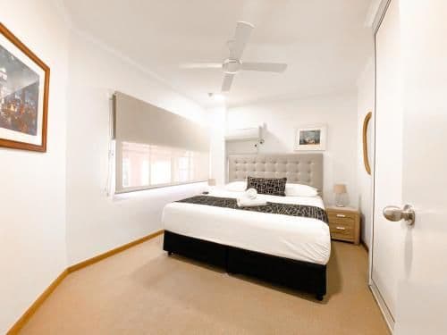One-Bedroom Apartment with Balcony