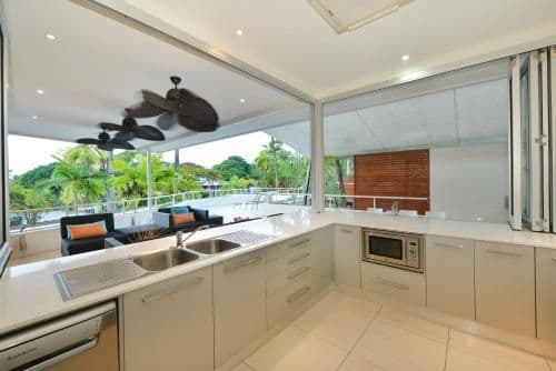 Sun Deck 2 Bedroom Apartment