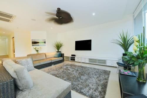 Sun Deck 2 Bedroom Apartment