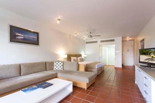 Deluxe Studio