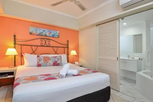 One-Bedroom Apartment with Spa Bath