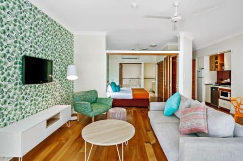 One-Bedroom Suite with Spa Bath