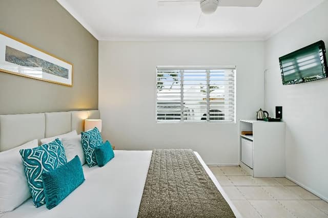 APARTMENT TWO BEDROOMS