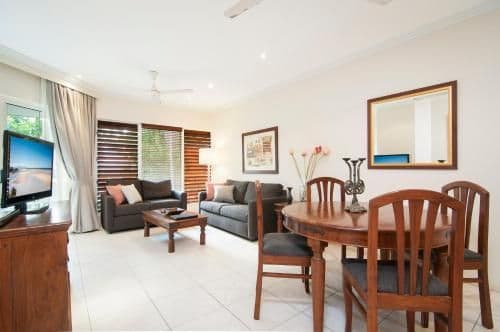 One-Bedroom Apartment with Garden View