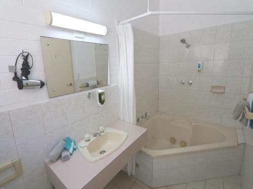 Double Room with Spa Bath