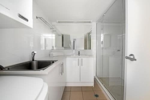 Deluxe Two-Bedroom Apartment