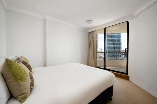Deluxe One-Bedroom Apartment