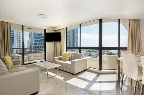 Deluxe One-Bedroom Apartment