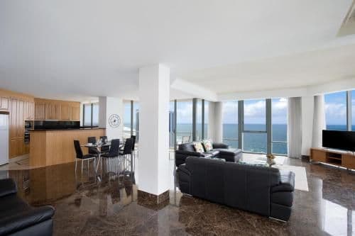 Three-Bedroom Sub Penthouse