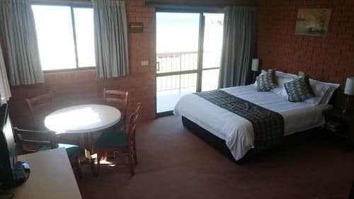 Deluxe Family Room with Spa Bath