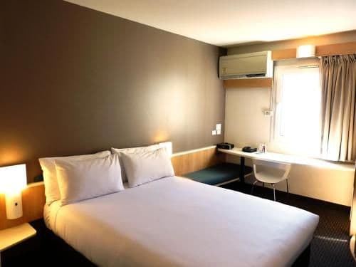 Standard Queen Room