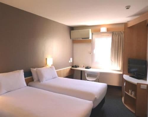 Standard Twin Room