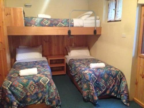 Family Room (5 Adults)