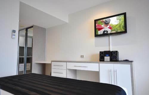Executive Deluxe Corner Suite