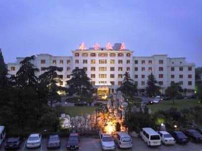 Jin Jiang Nanjing (Zijin Building)