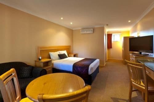 Executive Queen Room