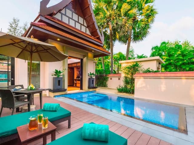 VILLA POOL VIEW