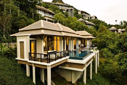 Family Ocean Pool Villa