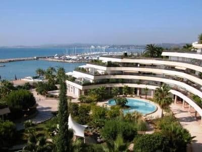 Holiday Inn Resort Nice Port St Laurent