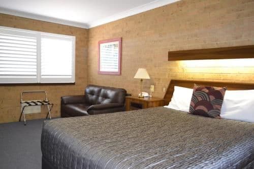 Executive Queen Room