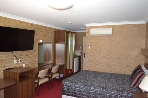 Queen Room