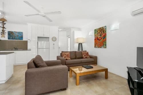One-Bedroom Apartment with Garden View
