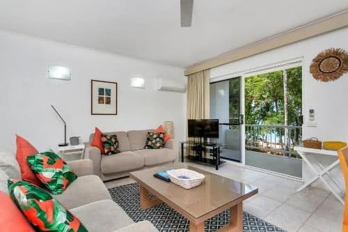 One-Bedroom Beachfront Apartment