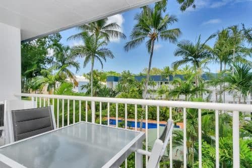One-Bedroom Apartment with Garden View - Top Floor