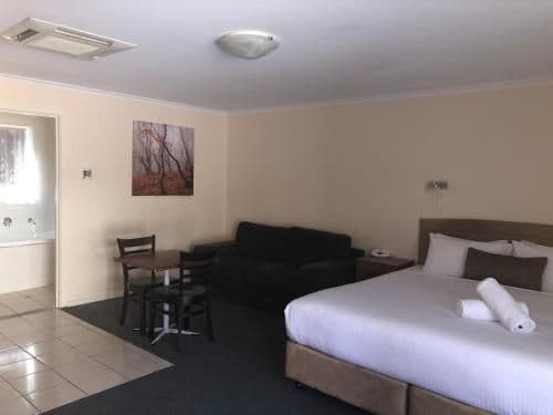 Executive King Room with Kitchenette