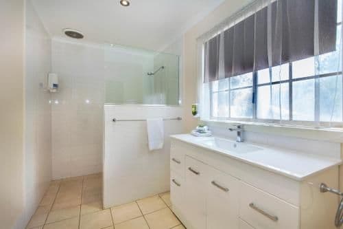 Family Room With Kitchenette - Sleeps 5