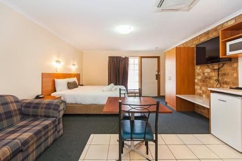 Executive King Room with Kitchenette