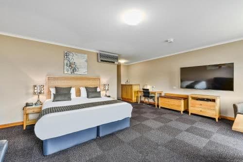 Premier King Room