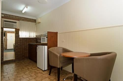 Kitchenette Room