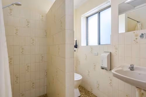 Kitchenette Room