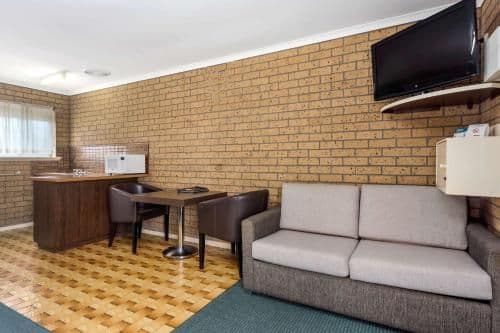 Kitchenette Room