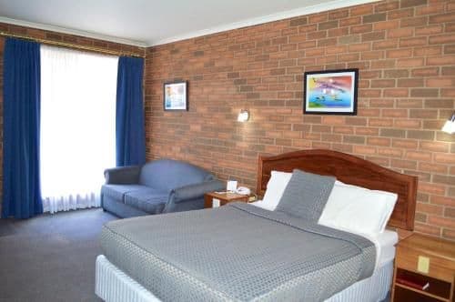 Standard Queen Room