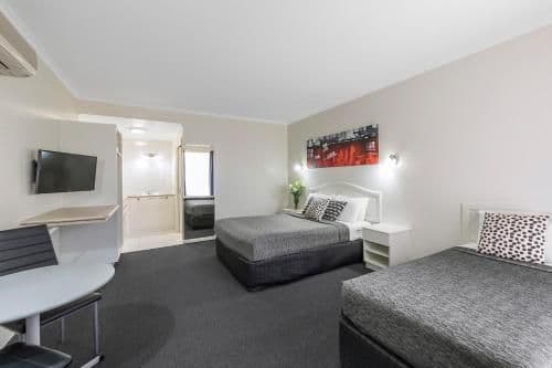 Deluxe Queen Room