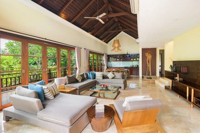 VILLA FOUR BEDROOMS