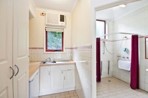 Queen Room - Disability Access