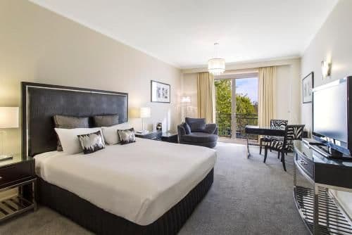 Executive King Room with Spa Bath