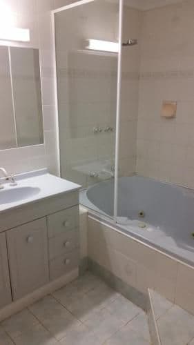 Queen Room with Spa Bath