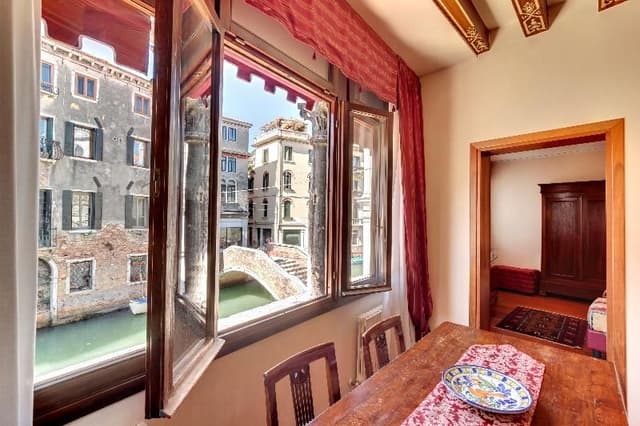 APARTMENT CAPACITY 4 TWO BEDROOMS
