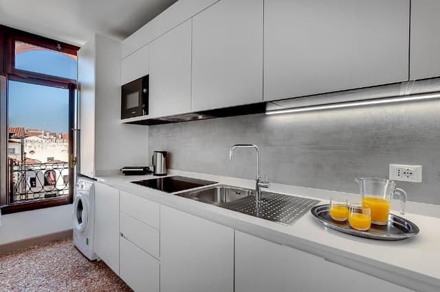 APARTMENT CAPACITY 2 ONE BEDROOM