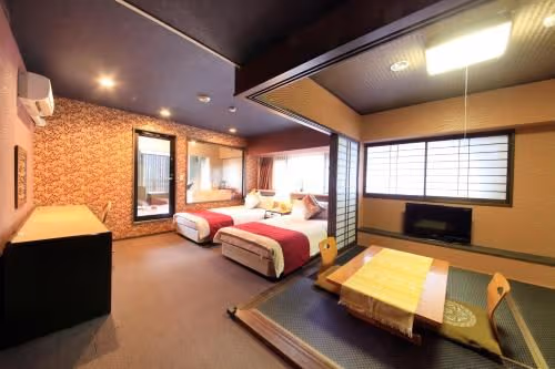 Room with Tatami Area with Open-Air Bath