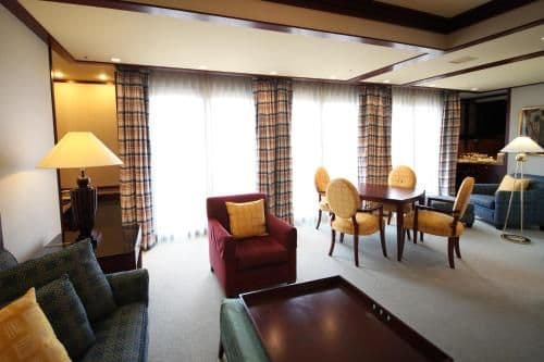 Junior Suite with Spa Bath