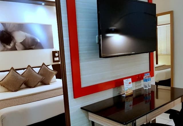 SUITE EXECUTIVE
