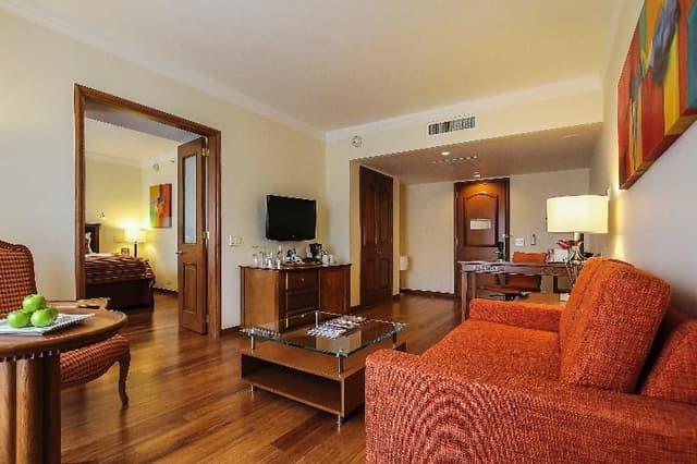 JUNIOR SUITE STANDARD