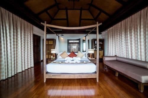 Pool Villa Beachside