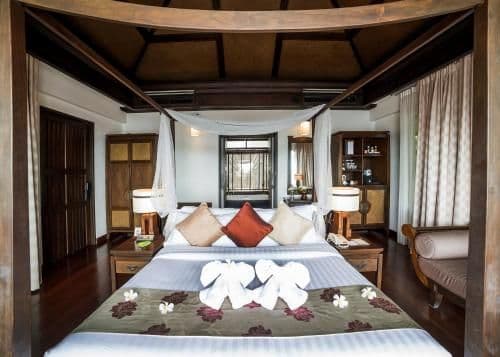 Pool Villa Beachside