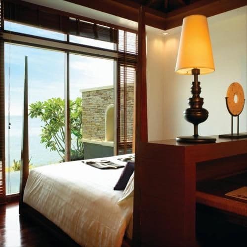 Sea Front Villa with Private Pool